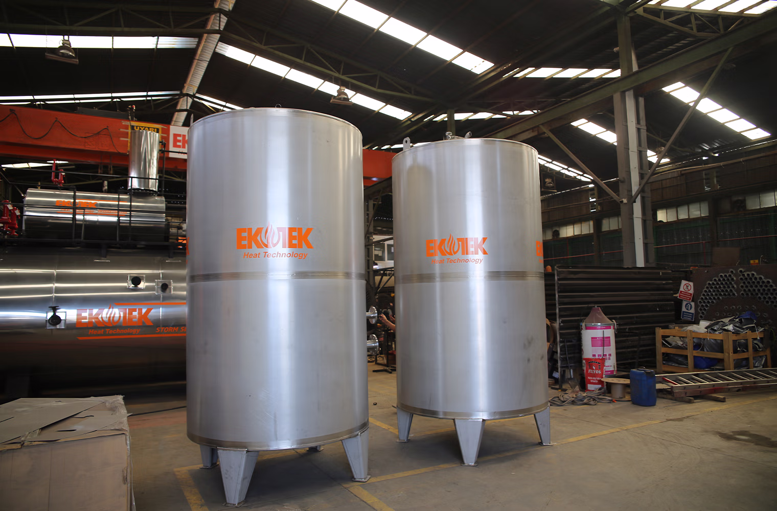 Sistema de Calderas Formado por Calderas de Vapor Serie Fırtına y Tanques de Acero Inoxidable 3310