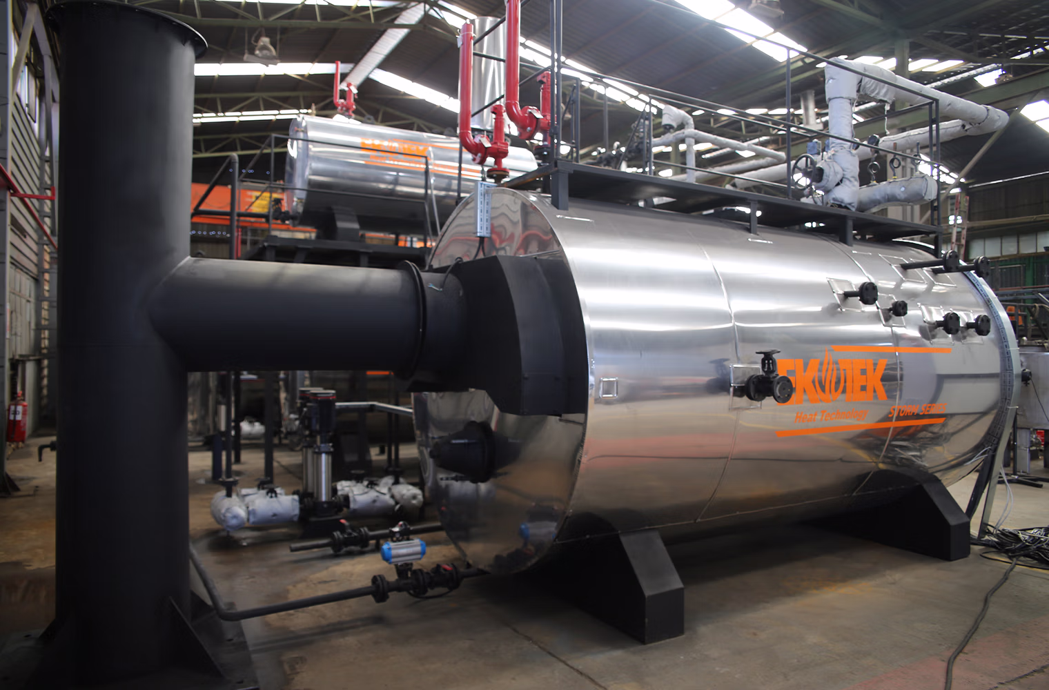 Sistema de Calderas Formado por Calderas de Vapor Serie Fırtına y Tanques de Acero Inoxidable 3302