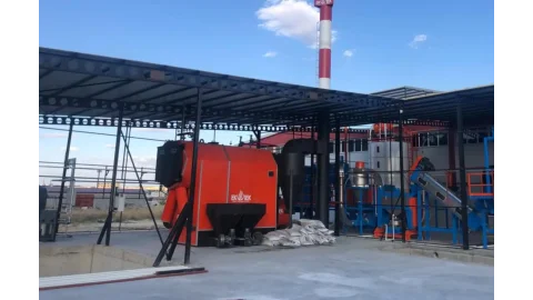 Slide Série hybride – chaudières à vapeur à combustible solide 9
