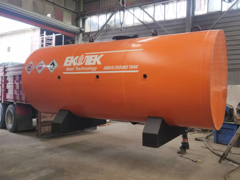 Slide Réservoir de carburant hors sol 2