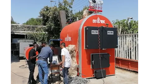 Slide Série Relâmpago - Caldeira de Vapor a Combustível Sólido Semi-Cilíndrica 6