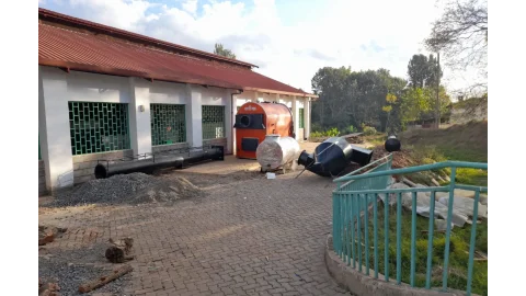 Slide Série Relâmpago - Caldeira de Vapor a Combustível Sólido Semi-Cilíndrica 7